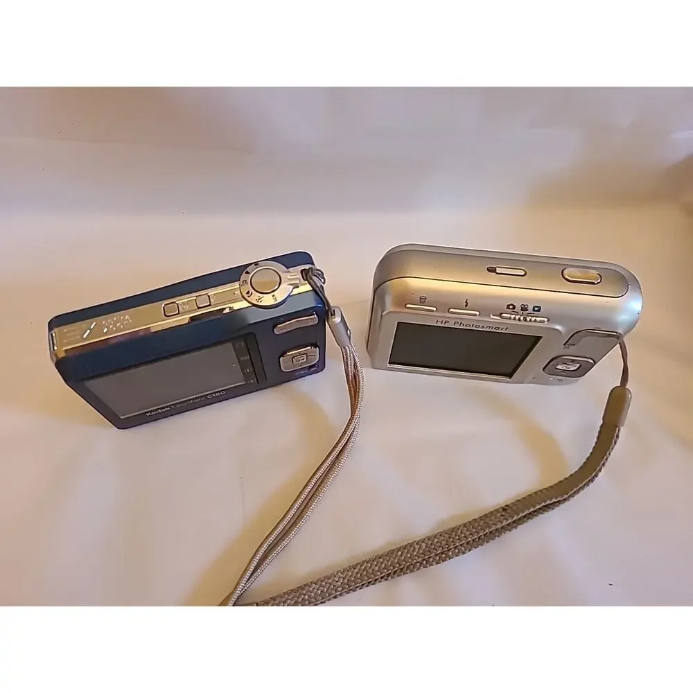 Kodak EasyShare C180 blue & HP Photosmart M537 silver digital cameras for parts